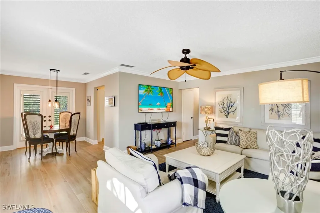 749 105th Avenue N Naples FL 34108