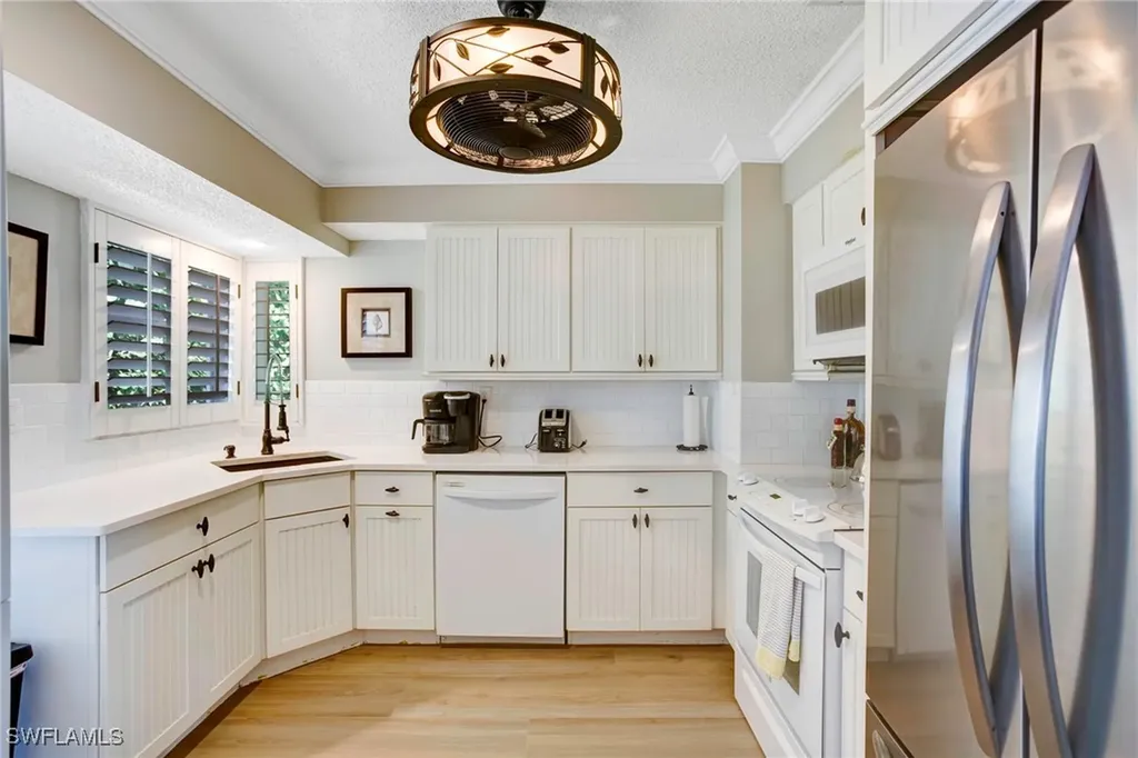 749 105th Avenue N Naples FL 34108