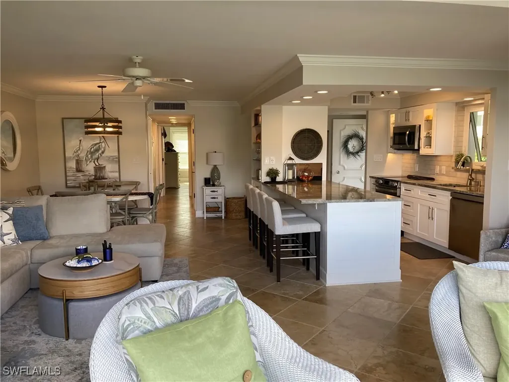 1910 Gulf Shore Boulevard N Naples FL 34102