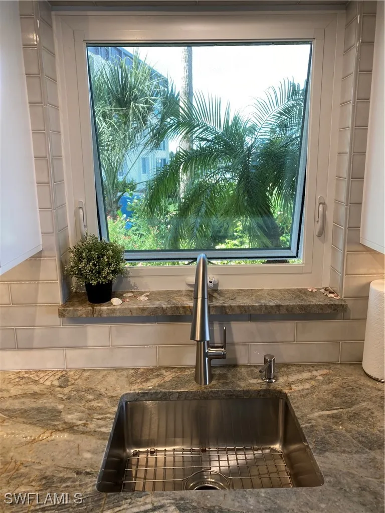 1910 Gulf Shore Boulevard N Naples FL 34102