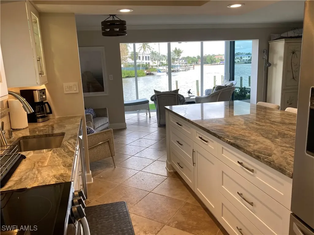 1910 Gulf Shore Boulevard N Naples FL 34102