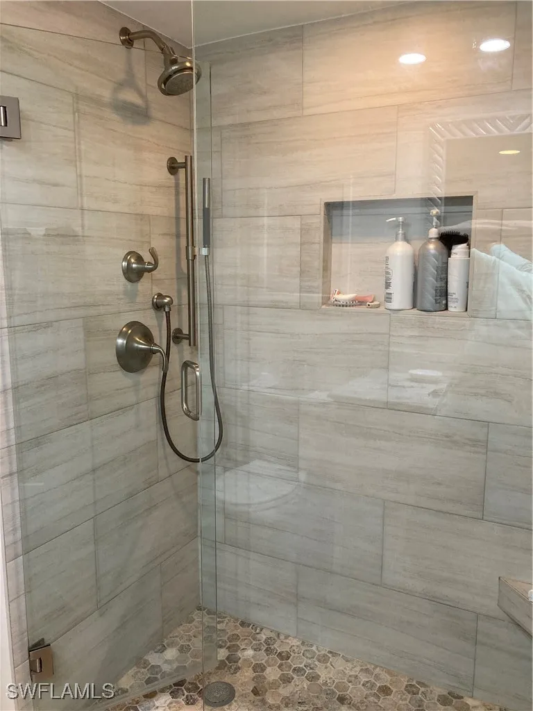 1910 Gulf Shore Boulevard N Naples FL 34102
