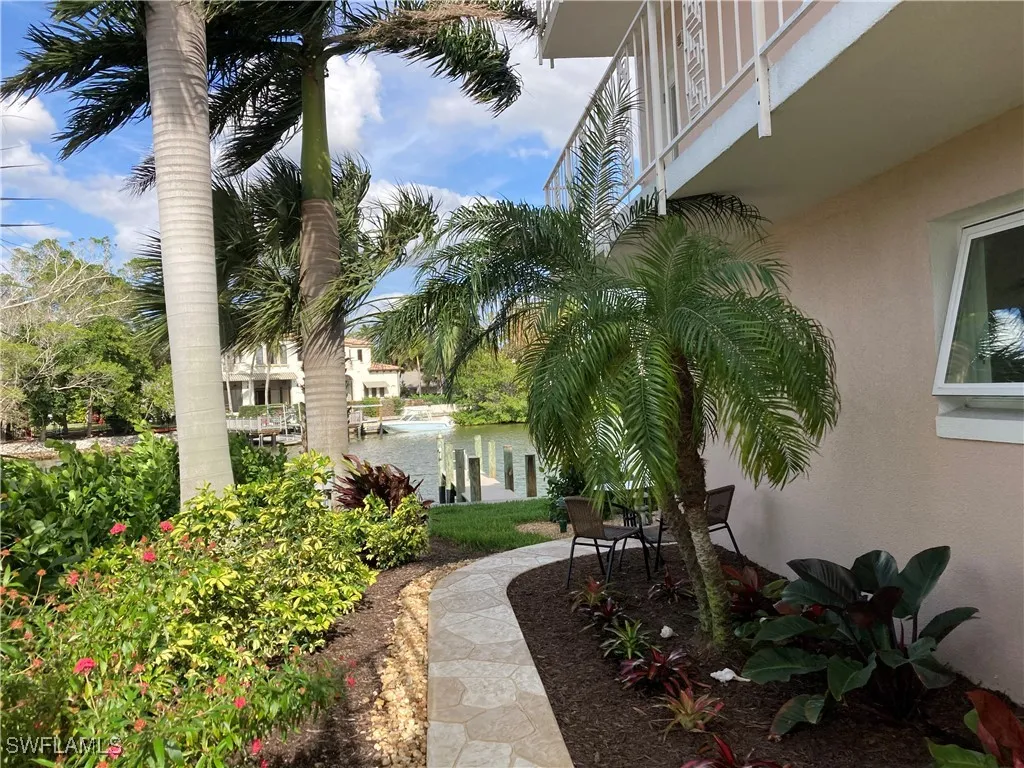 1910 Gulf Shore Boulevard N Naples FL 34102