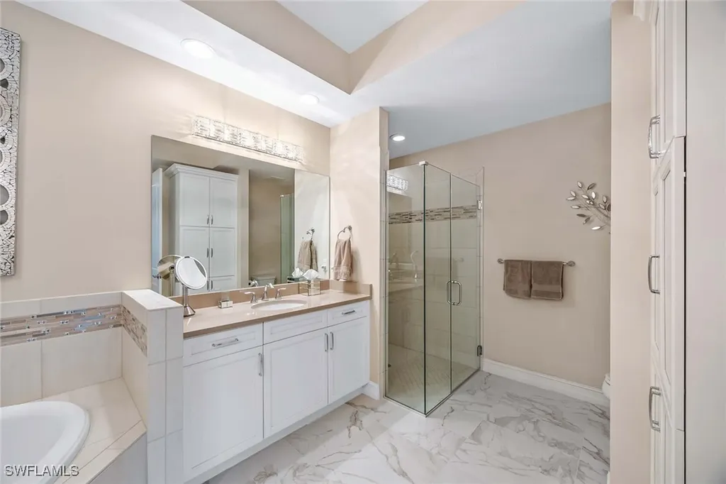 7797 Hawthorne Drive Naples FL 34113