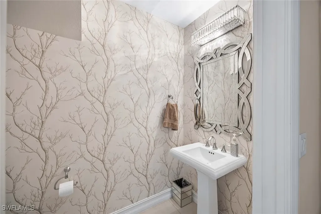 7797 Hawthorne Drive Naples FL 34113