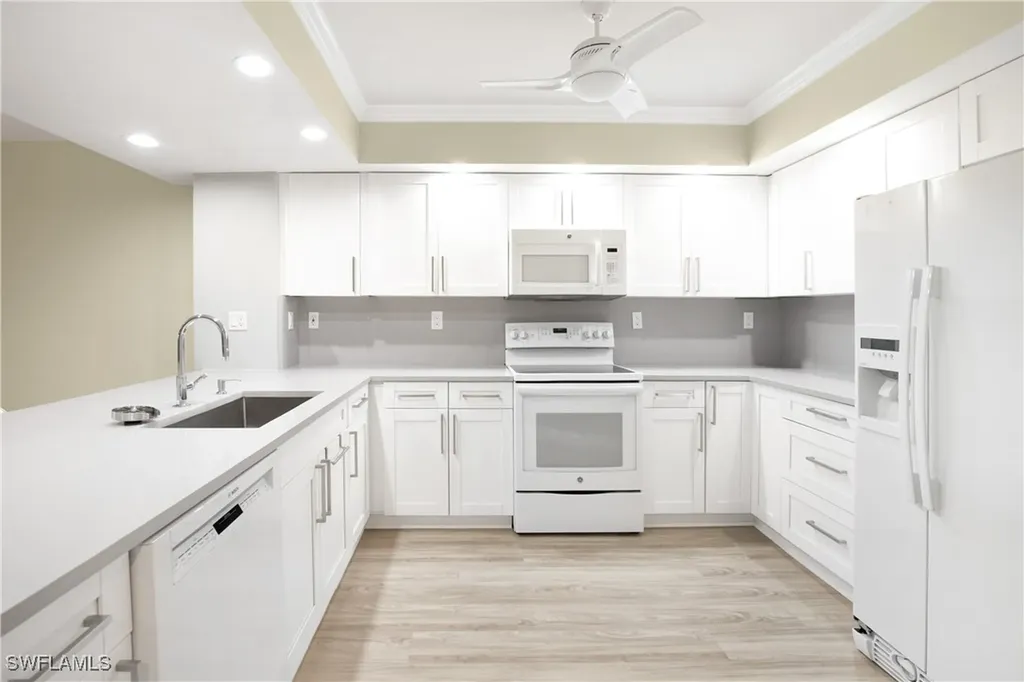 21 Bluebill Avenue Naples FL 34108
