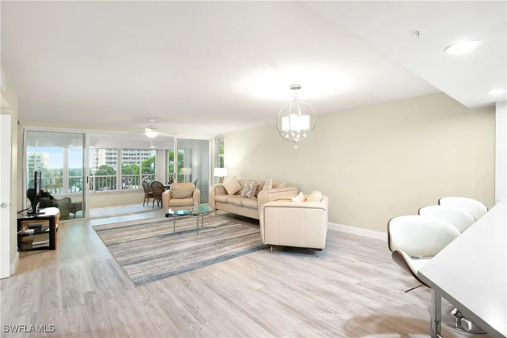 21 Bluebill Avenue Naples FL 34108