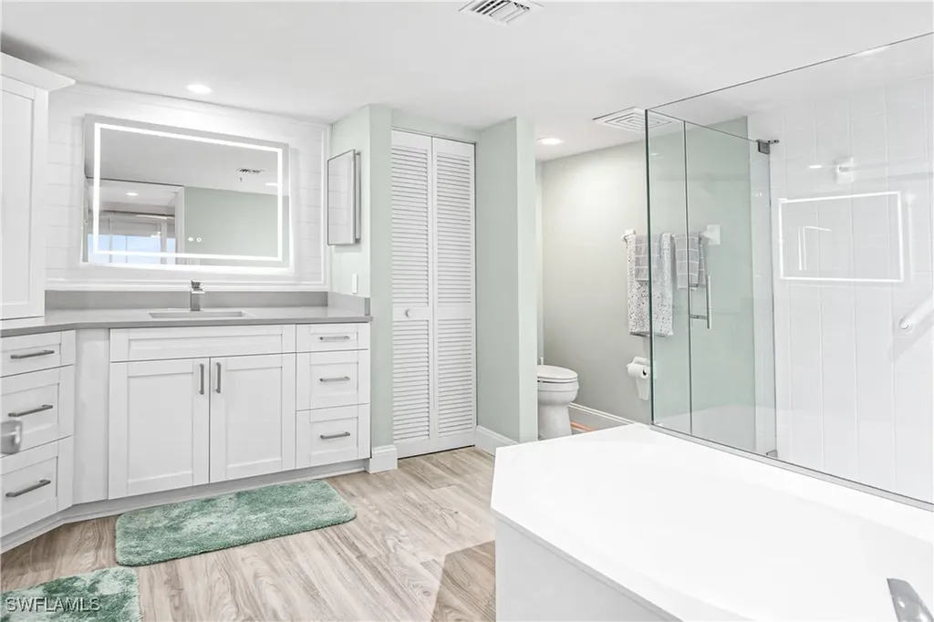 21 Bluebill Avenue Naples FL 34108