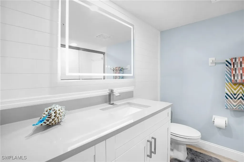 21 Bluebill Avenue Naples FL 34108