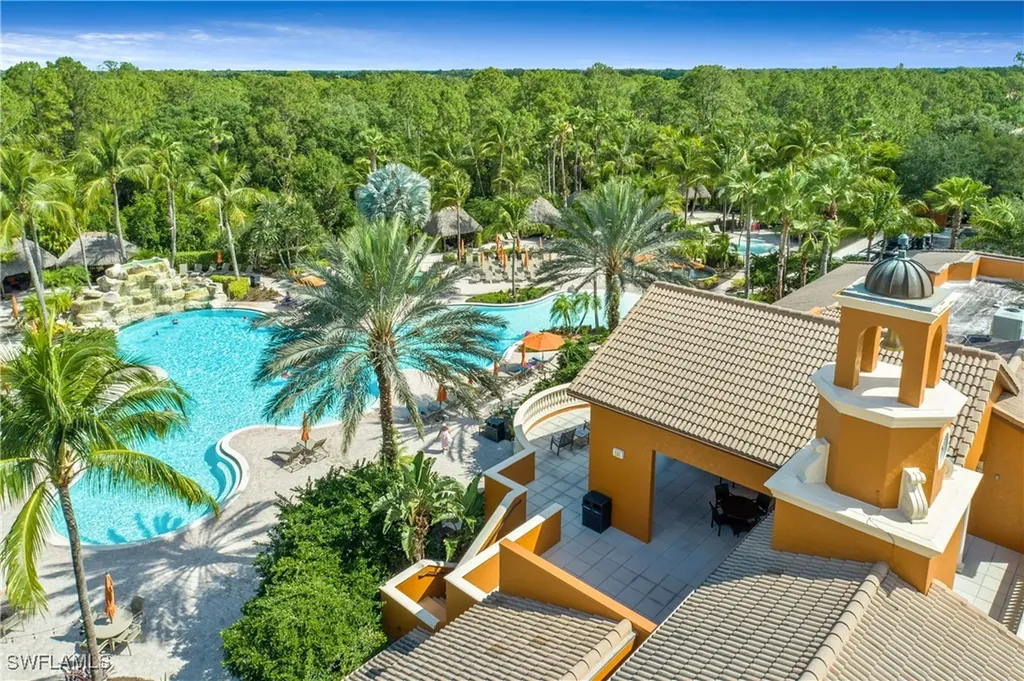9108 Capistrano Street S Naples FL 34113