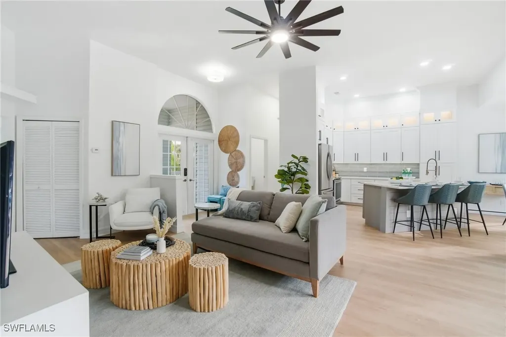 491 21st Street NW Naples FL 34120