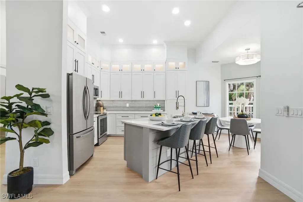 491 21st Street NW Naples FL 34120