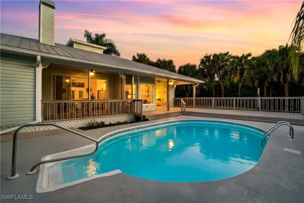 491 21st Street NW Naples FL 34120