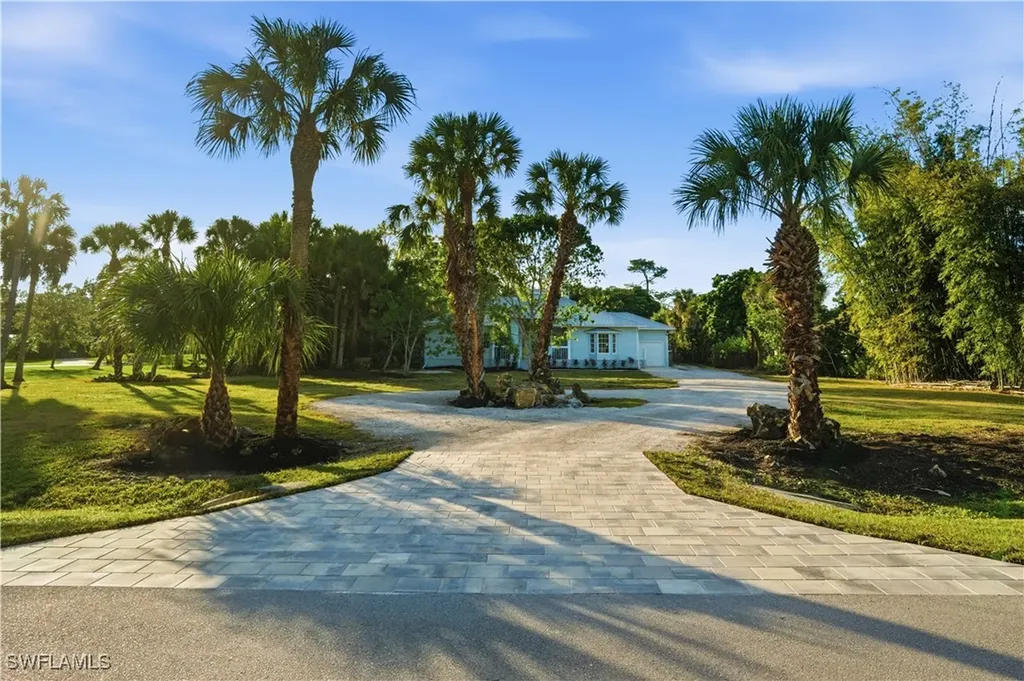 491 21st Street NW Naples FL 34120