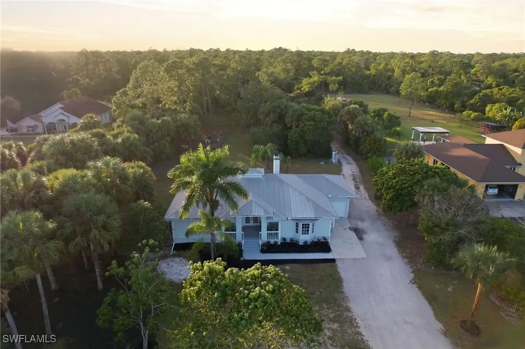 491 21st Street NW Naples FL 34120