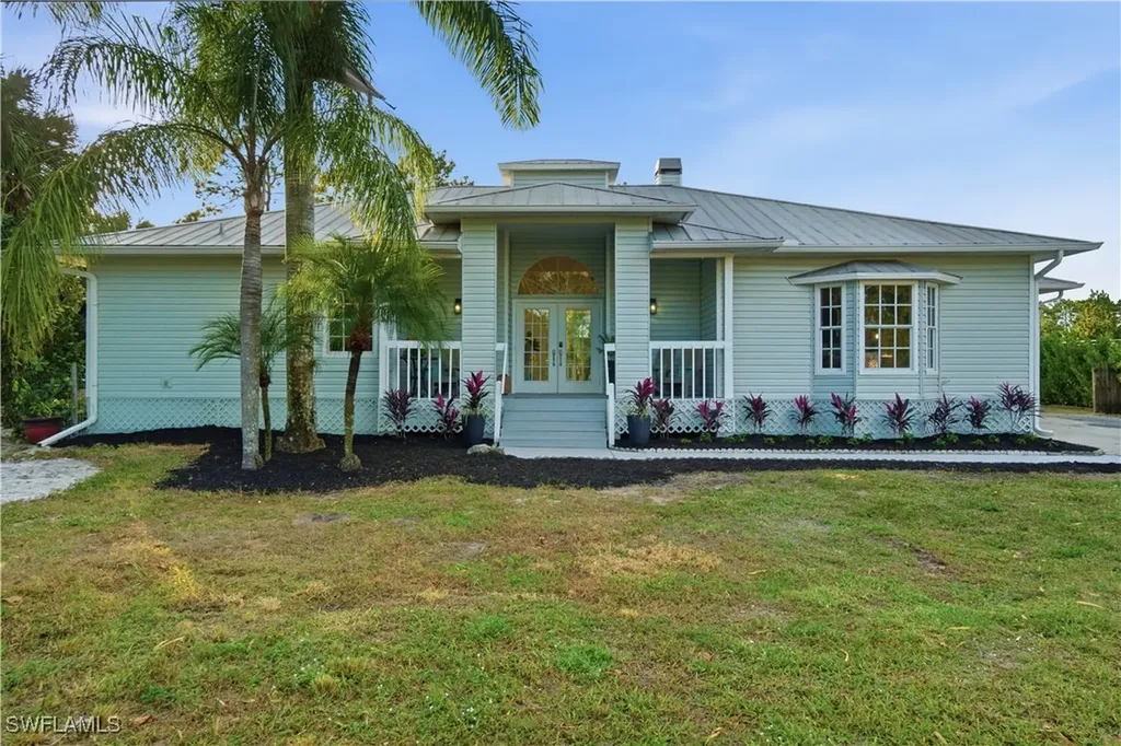 491 21st Street NW Naples FL 34120