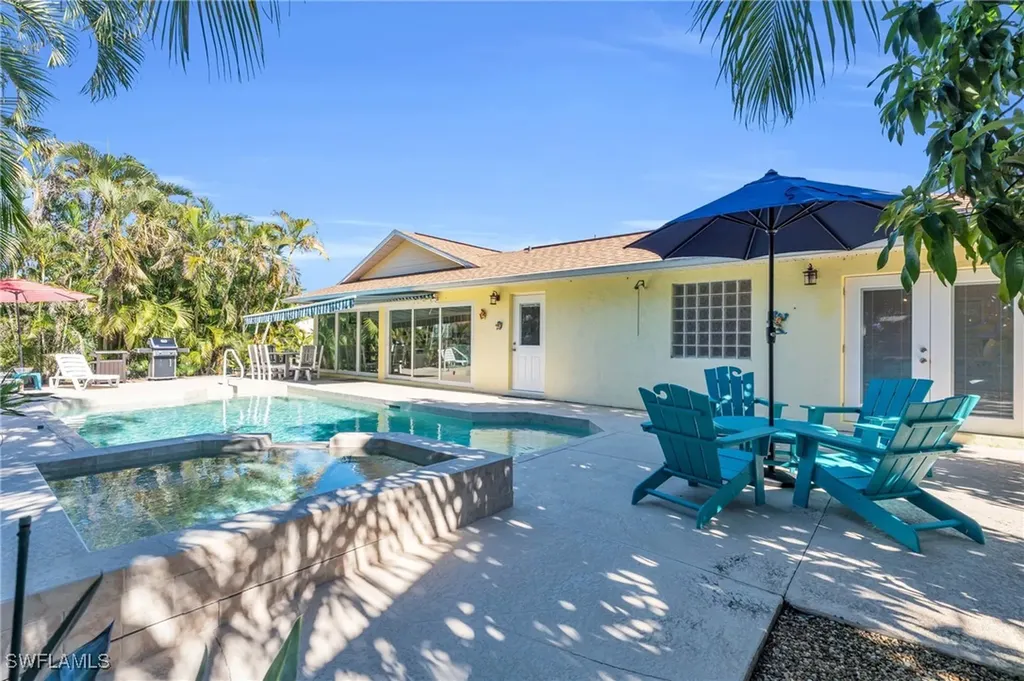 27297 Buccaneer Drive Bonita Springs FL 34135