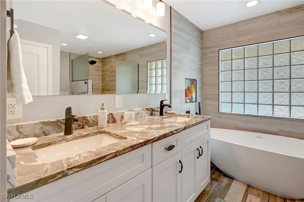 27297 Buccaneer Drive Bonita Springs FL 34135