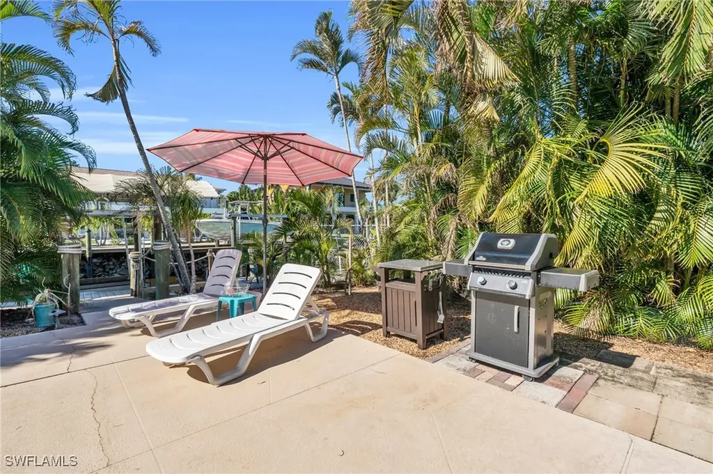 27297 Buccaneer Drive Bonita Springs FL 34135