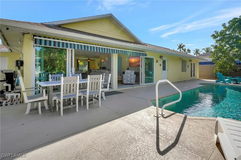 27297 Buccaneer Drive Bonita Springs FL 34135