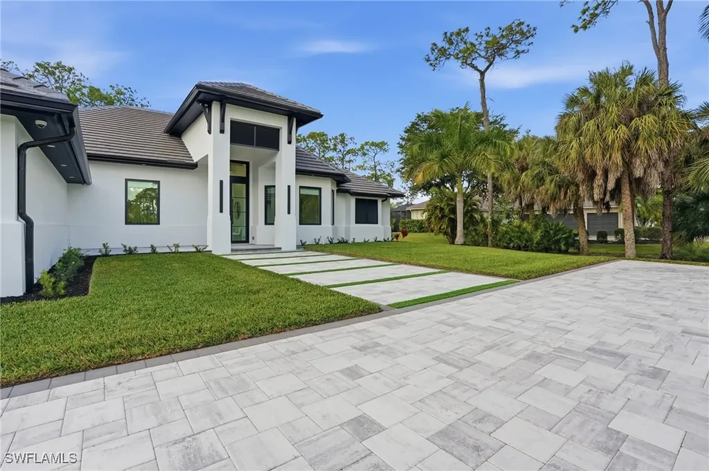 13455 Pond Apple Drive E Naples FL 34119