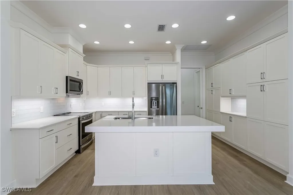 9032 Calypso Court Naples FL 34112