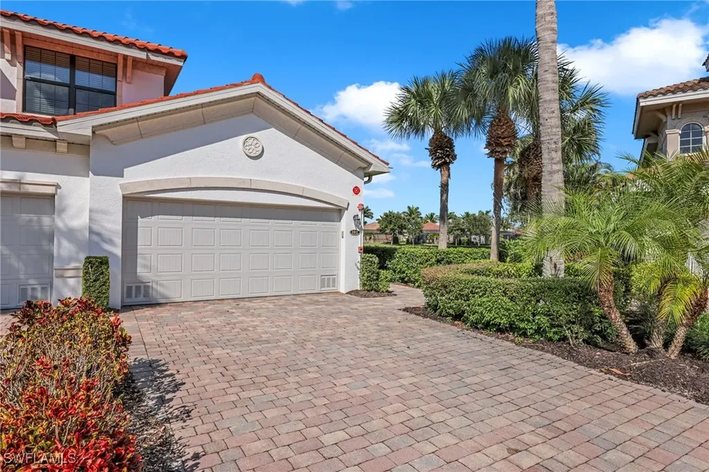 3159 Serena Lane Naples FL 34114