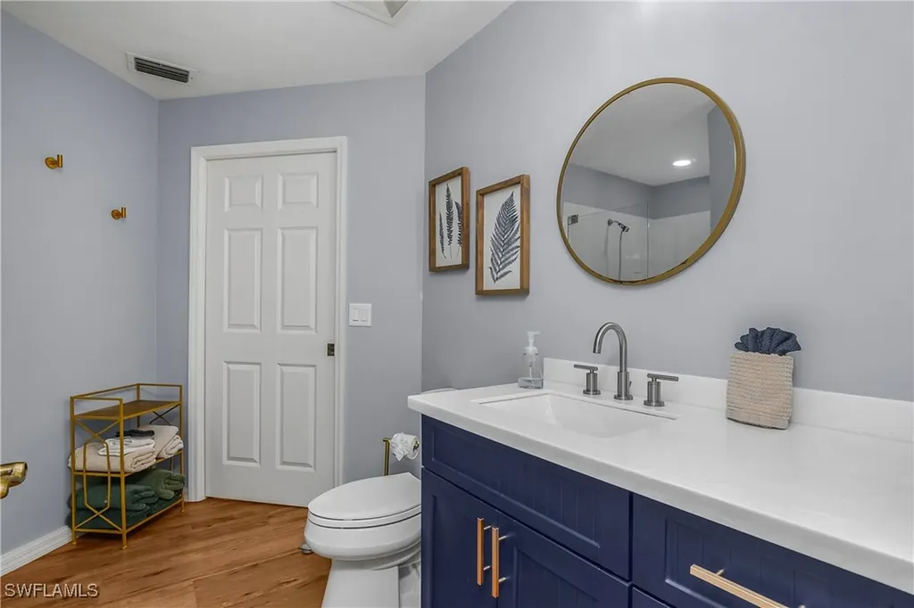 451 Bayfront Place Naples FL 34102