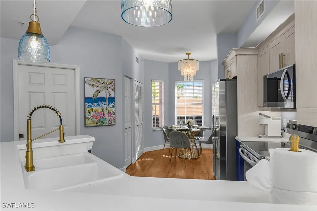 451 Bayfront Place Naples FL 34102