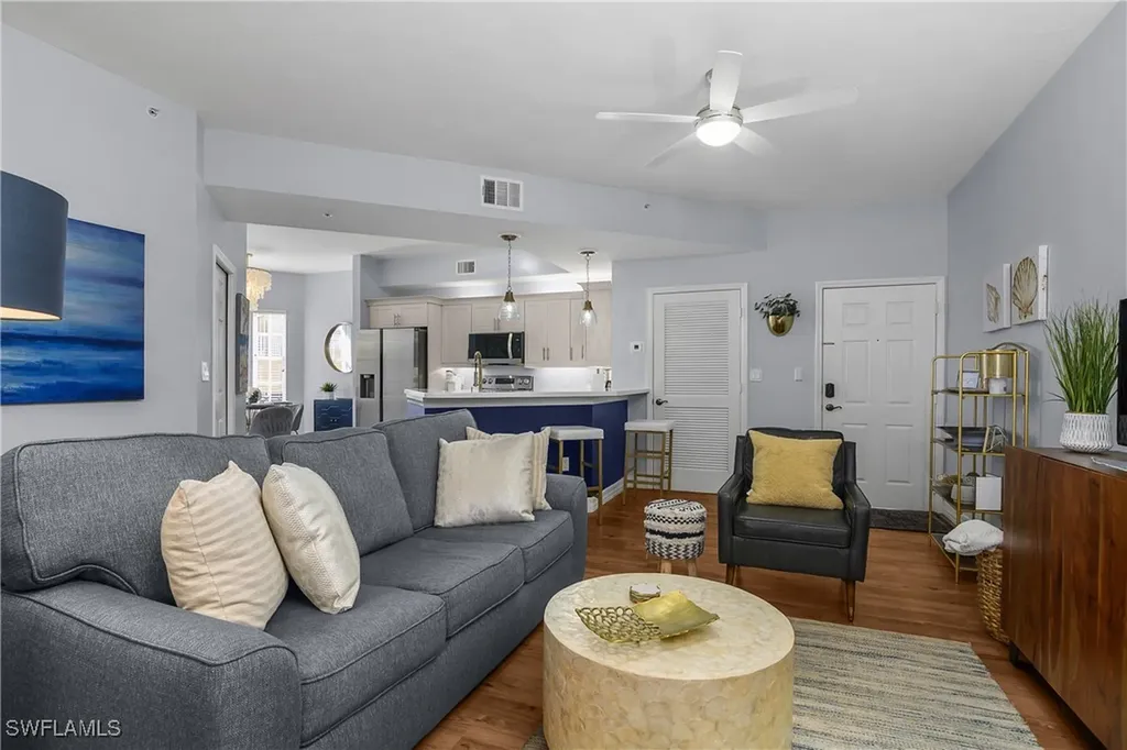 451 Bayfront Place Naples FL 34102