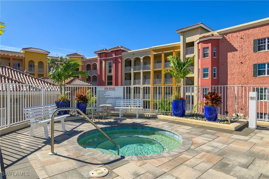 451 Bayfront Place Naples FL 34102