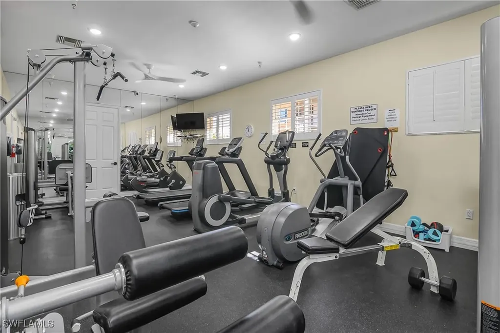 451 Bayfront Place Naples FL 34102