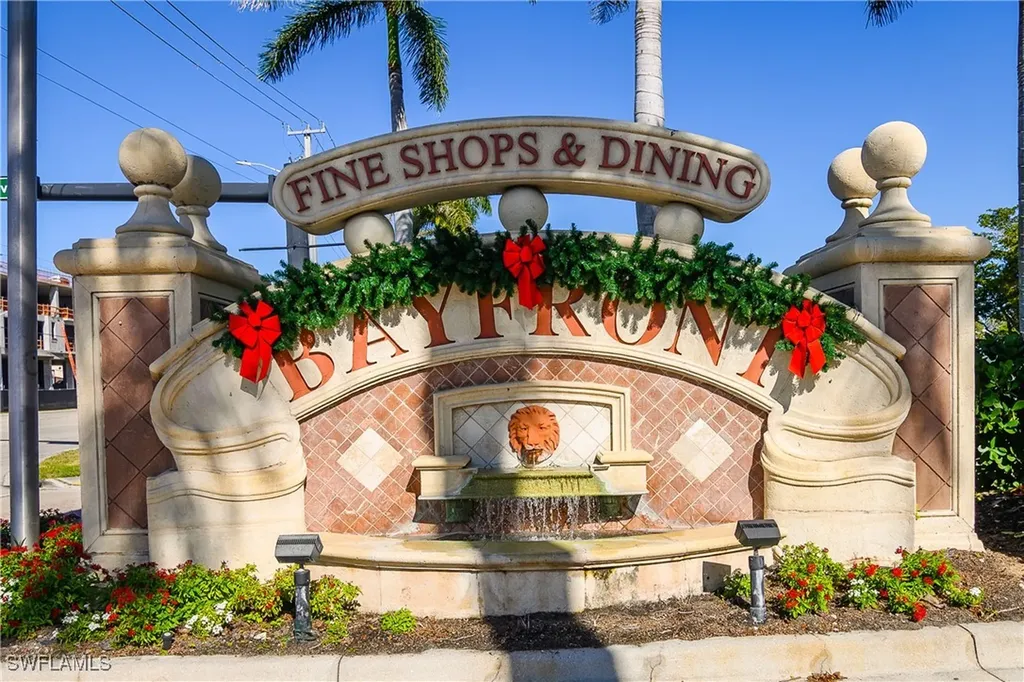 451 Bayfront Place Naples FL 34102