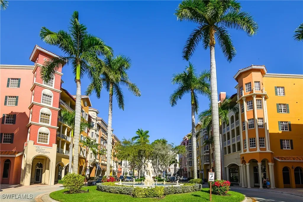 451 Bayfront Place Naples FL 34102
