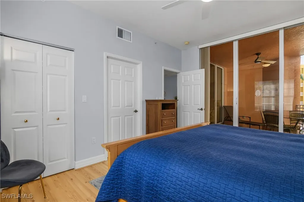 451 Bayfront Place Naples FL 34102