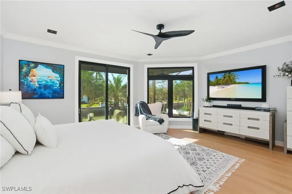 1506 Jewel Box Avenue Naples FL 34102
