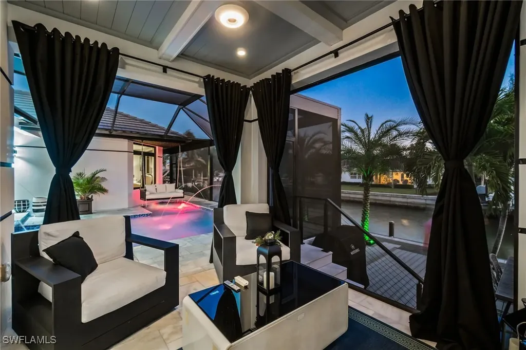 1506 Jewel Box Avenue Naples FL 34102