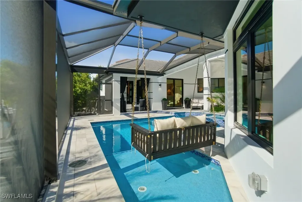 1506 Jewel Box Avenue Naples FL 34102