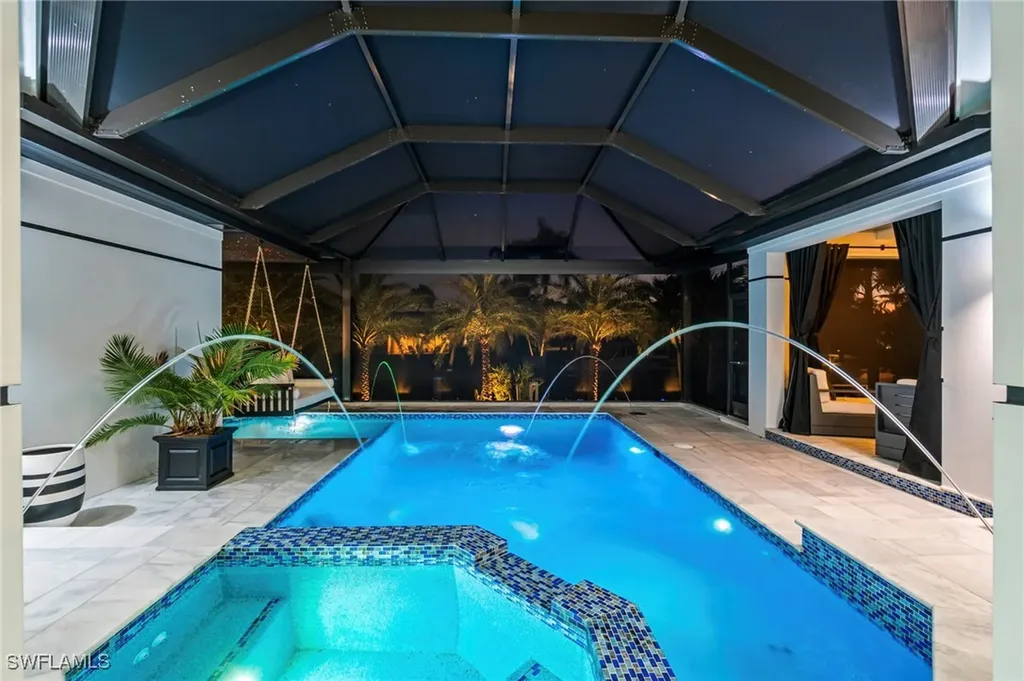 1506 Jewel Box Avenue Naples FL 34102