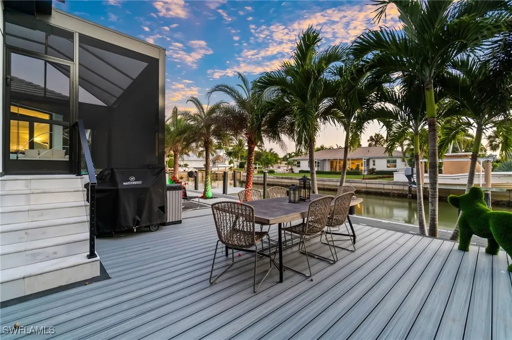 1506 Jewel Box Avenue Naples FL 34102