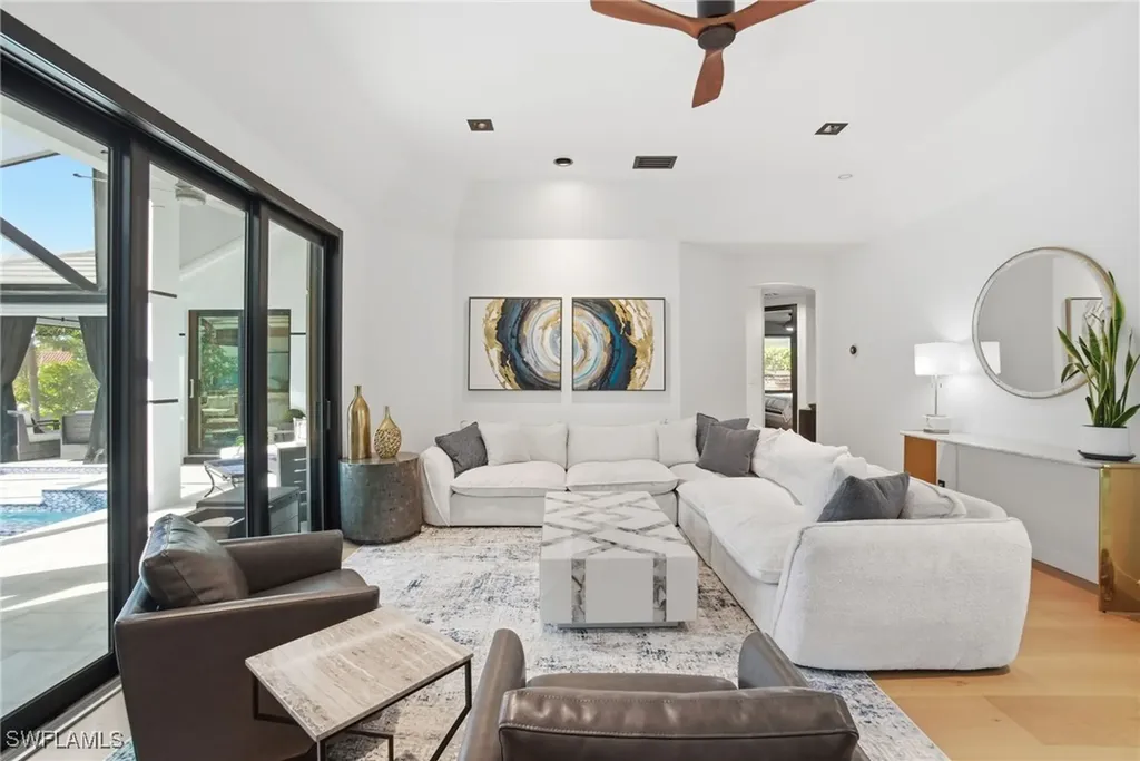 1506 Jewel Box Avenue Naples FL 34102