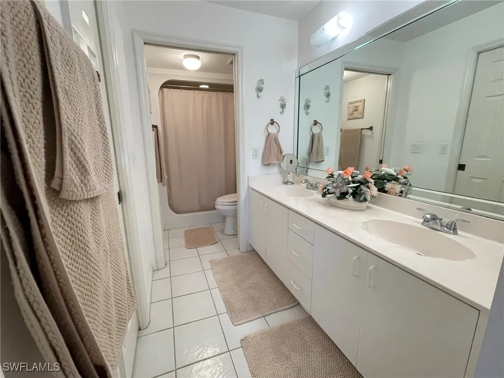 153 Gabriel Circle Naples FL 34104