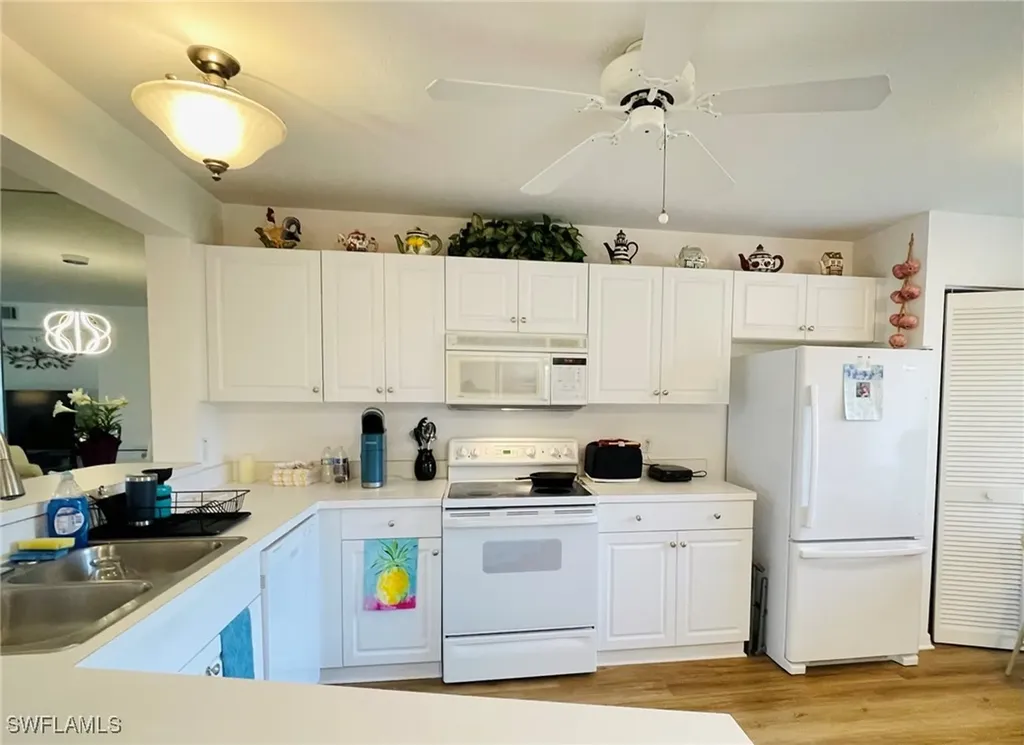 153 Gabriel Circle Naples FL 34104