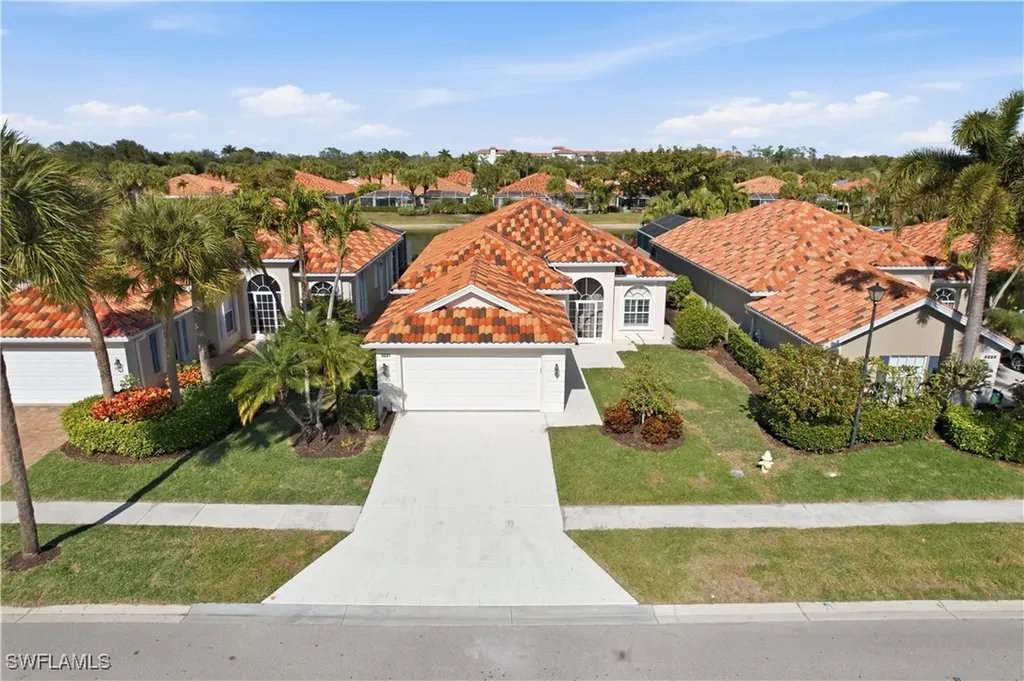 3221 Benicia Court Naples FL 34109