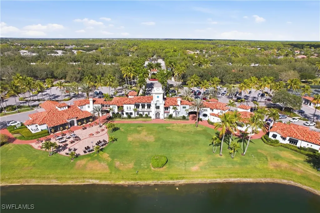 3221 Benicia Court Naples FL 34109