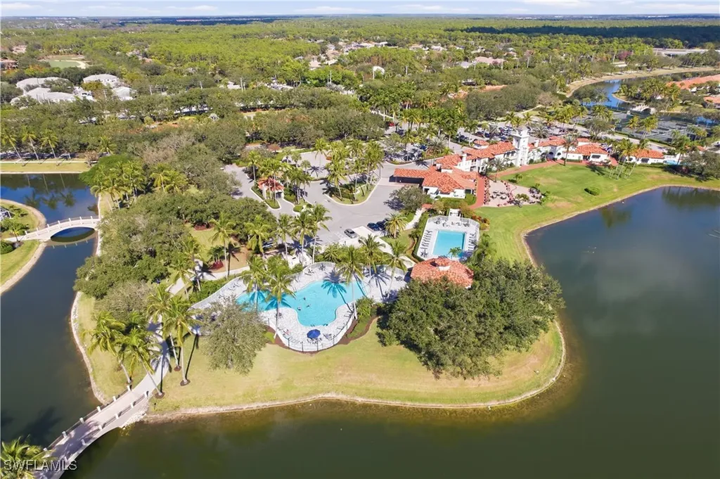 3221 Benicia Court Naples FL 34109