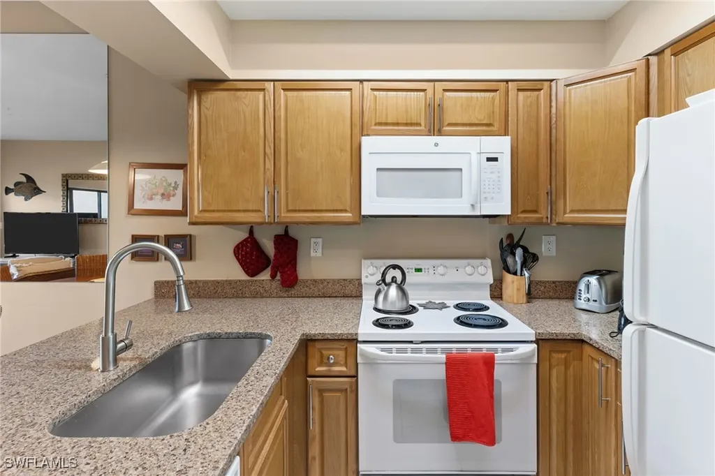 3324 Olympic Drive Naples FL 34105