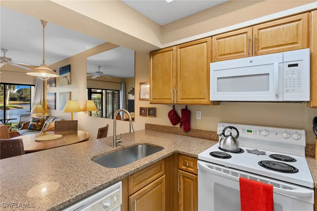 3324 Olympic Drive Naples FL 34105