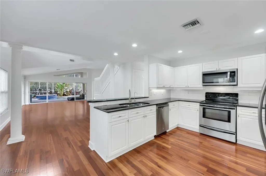 123 Napa Ridge Way Naples FL 34119