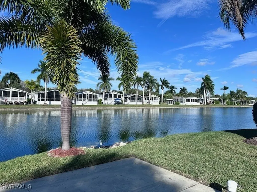 1099 Opal Lake Point Naples FL 34114